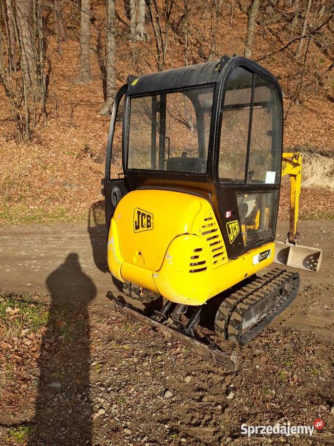 JCB 8017 Gromnik