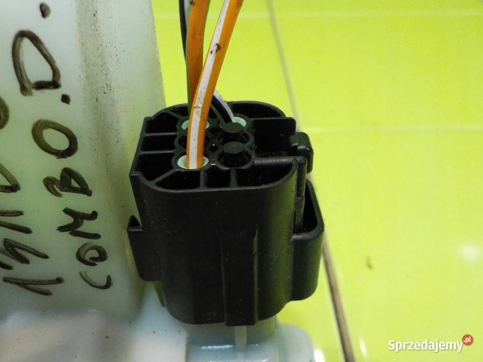 OPEL COMBO D 16r zamek drzwi bocznych tyl Suków sprzedam