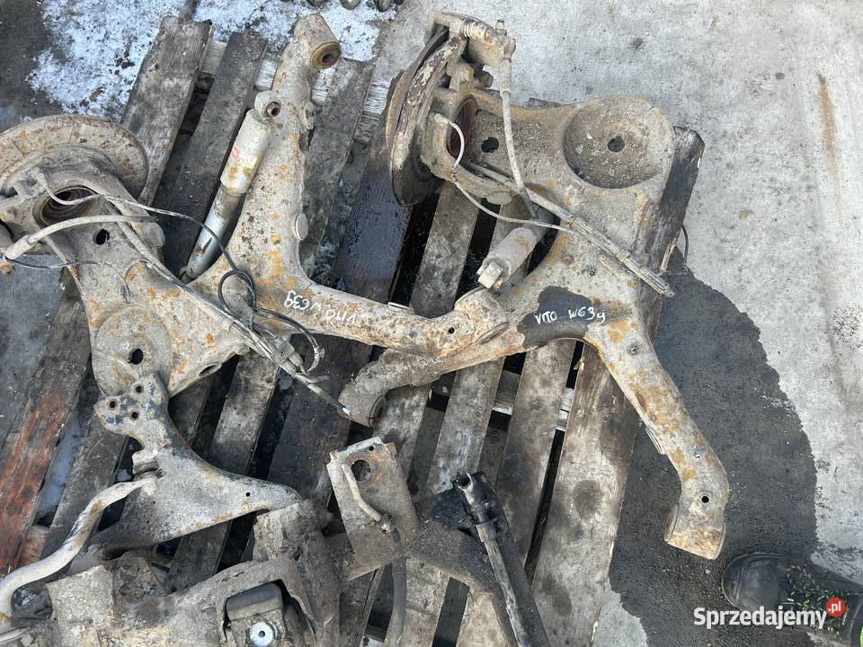 Wahacz wahacze tylne lewy prawy amortyzator Bodzentyn