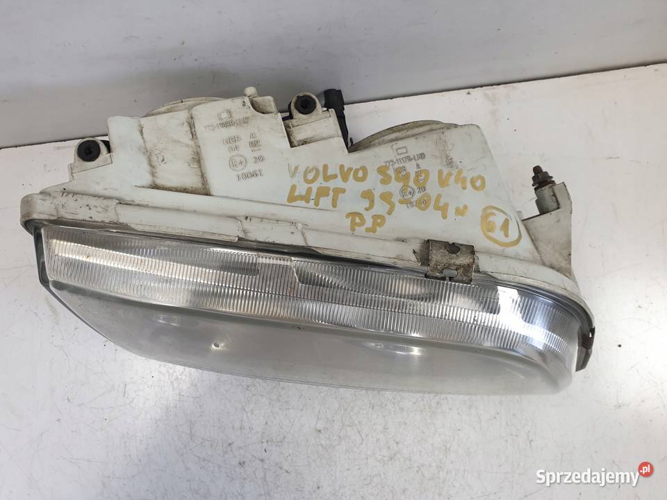 Volvo S40 V40 LIFT PRZEDNIA LAMPA PRAWA europa Lampy przednie lubelskie Rudka