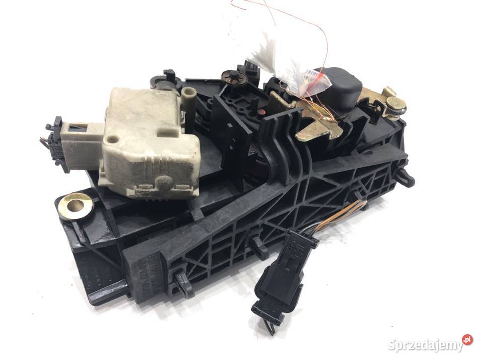 ZAMEK DRZWI PRAWY PRZÓD AUDI A6 C5 Kombi 9705