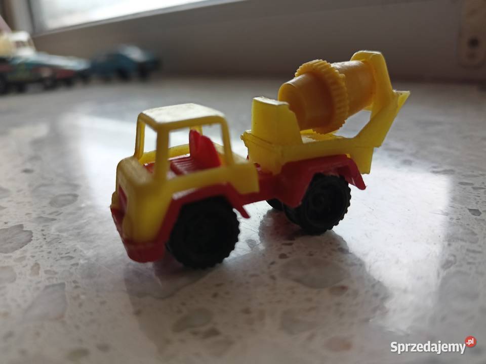 Zabawka PRL kioskowiec Samochody i pojazdy