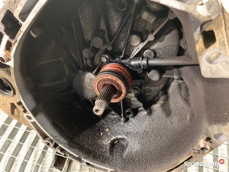 SKRZYNIA BIEGÓW RENAULT MEGANE III TL4030 16 110 Skrzyni biegów