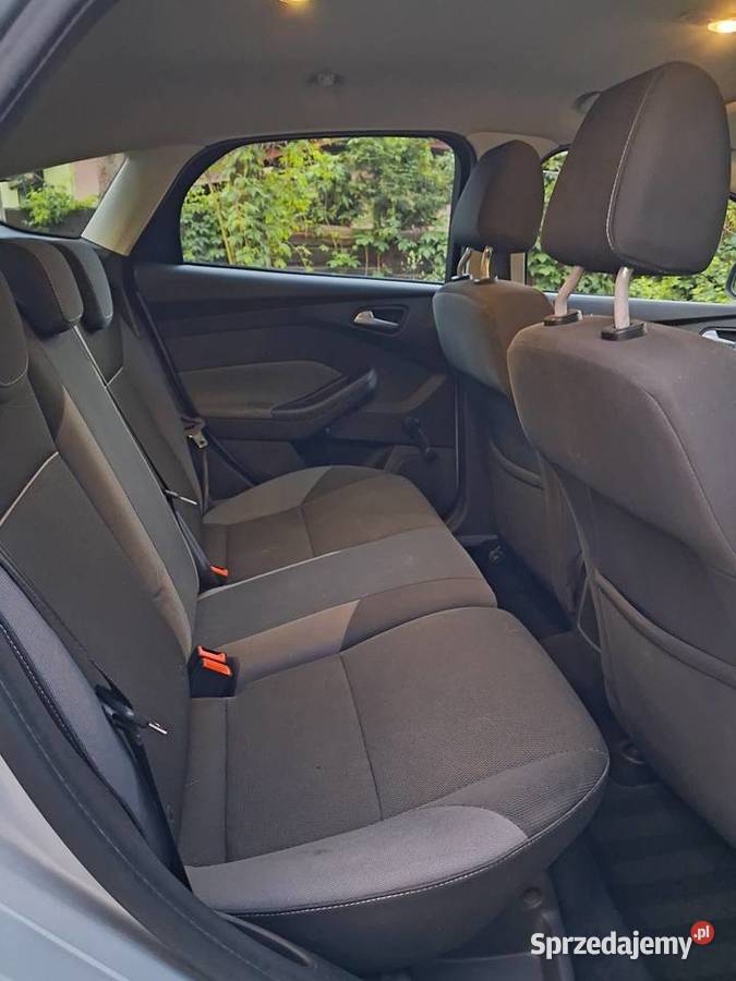Sprzedam Forda Focusa 16 Ford Focus super stan srebrny