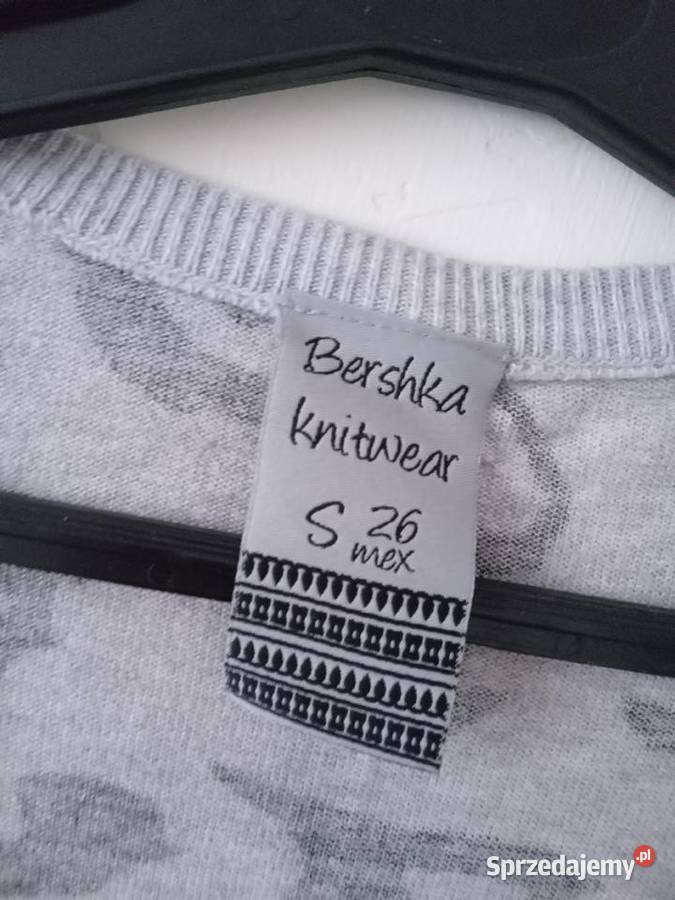 Sweter narzutka Zapinany na guziki Panterka Warszawa