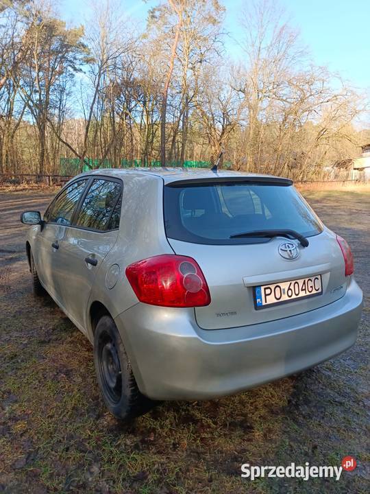 Toyota Auris 14 benzyna klima Salon Polska Luboń sprzedam