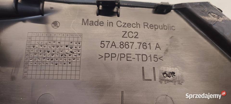 SKODA KAROQ BOCZEK BAGAŻNIKA LEWY 57A867761A