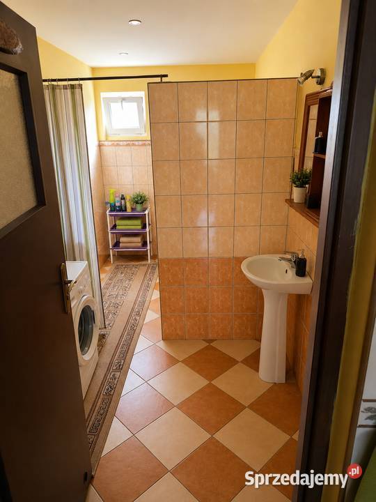 Na sprzedaż dom z zabudowaniami gospodarczymi i gospodarstwo lubelskie Kopytów
