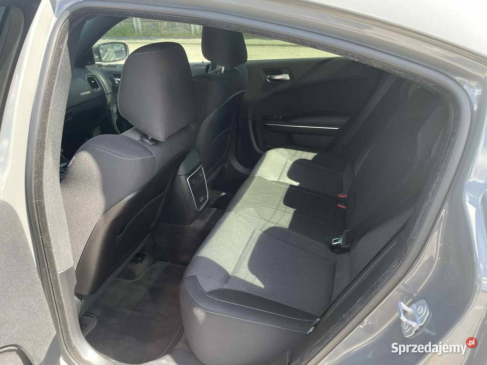 Dodge Charger SXT PLUS RWD Sypniewo sprzedam