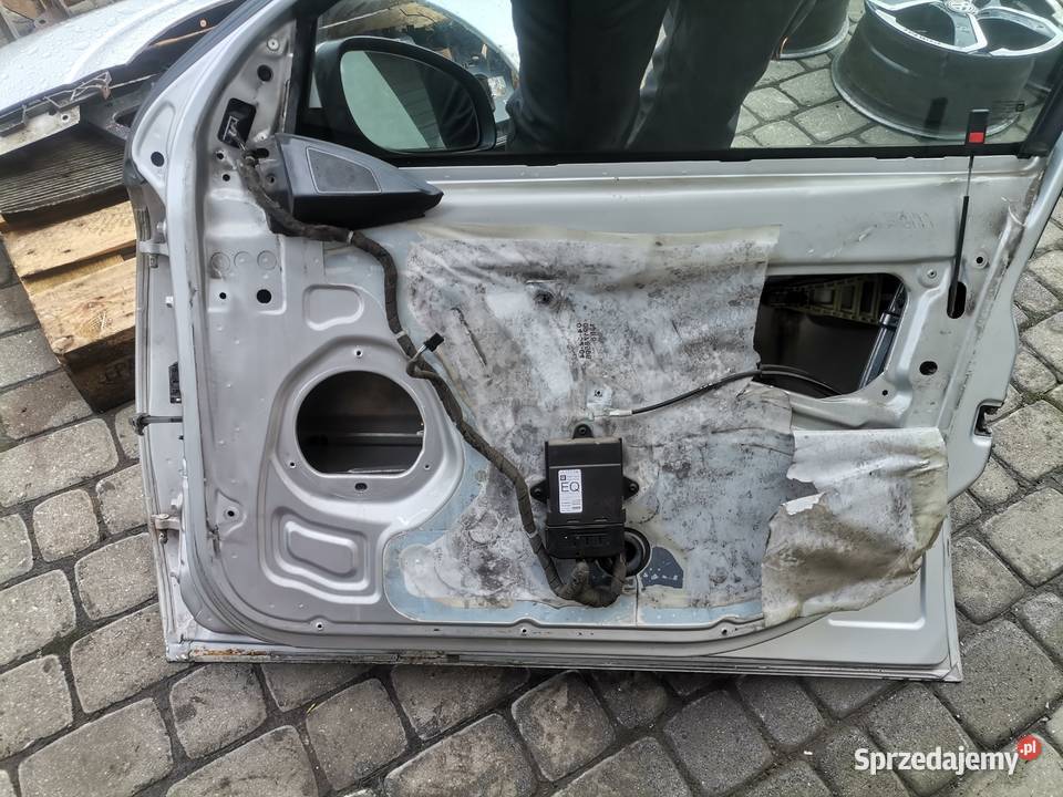 DRZWI PRAWY PRZÓD OPEL VECTRA C HB Z157 Nowy Sącz