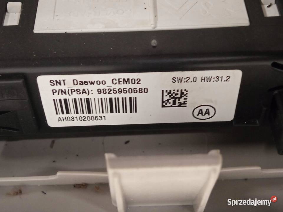 LAMPKA PODSUFITKI 98353359BJ Peugeot Expert III sprzedam