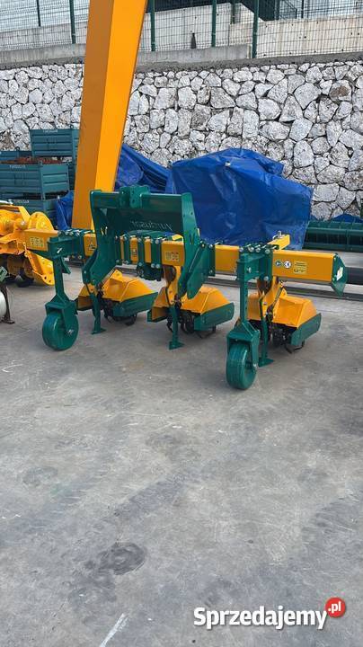 Glebogryzarka do truskawek 2 3 sekcje Yurdusar mazowieckie