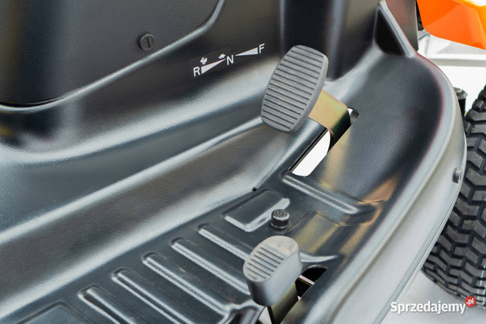 TRAKTOREK OLEO MAC OM 9224KH TRAKTOREK OGRODOWY Opalenica