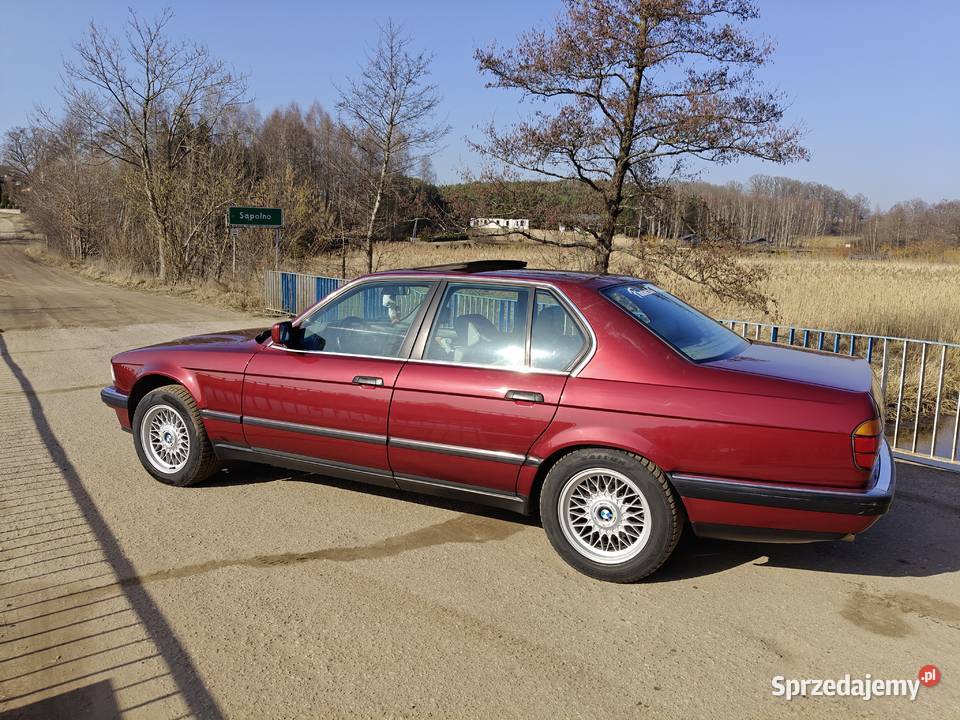 BMW seria 7 E32 Piękny stan Brusy