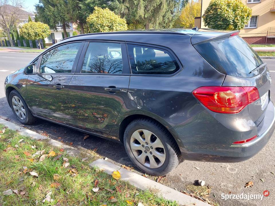 Opel Astra Kombi 2015r 16 TDCI 136KM Krosno sprzedam