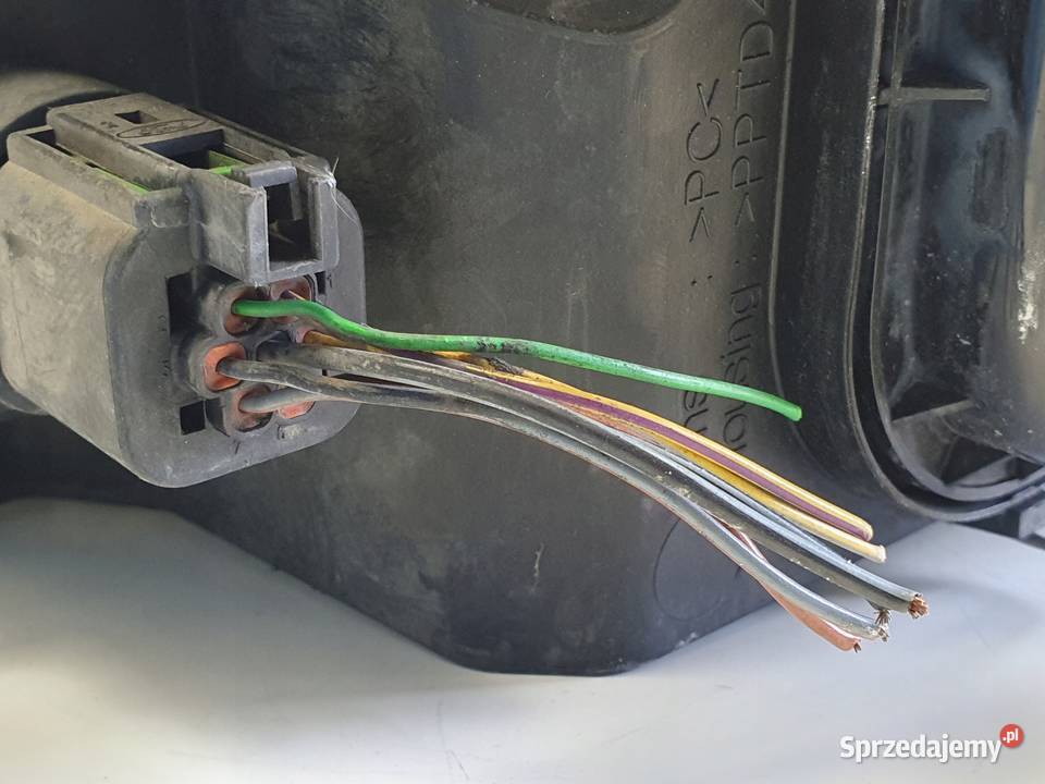 LAMPA PRAWA Ford Transit Mk7 0613r PRZEDNIA Rudka