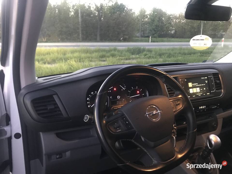 Opel VIVARO salon Polska 1 właściciel gniazdo USB Przysucha