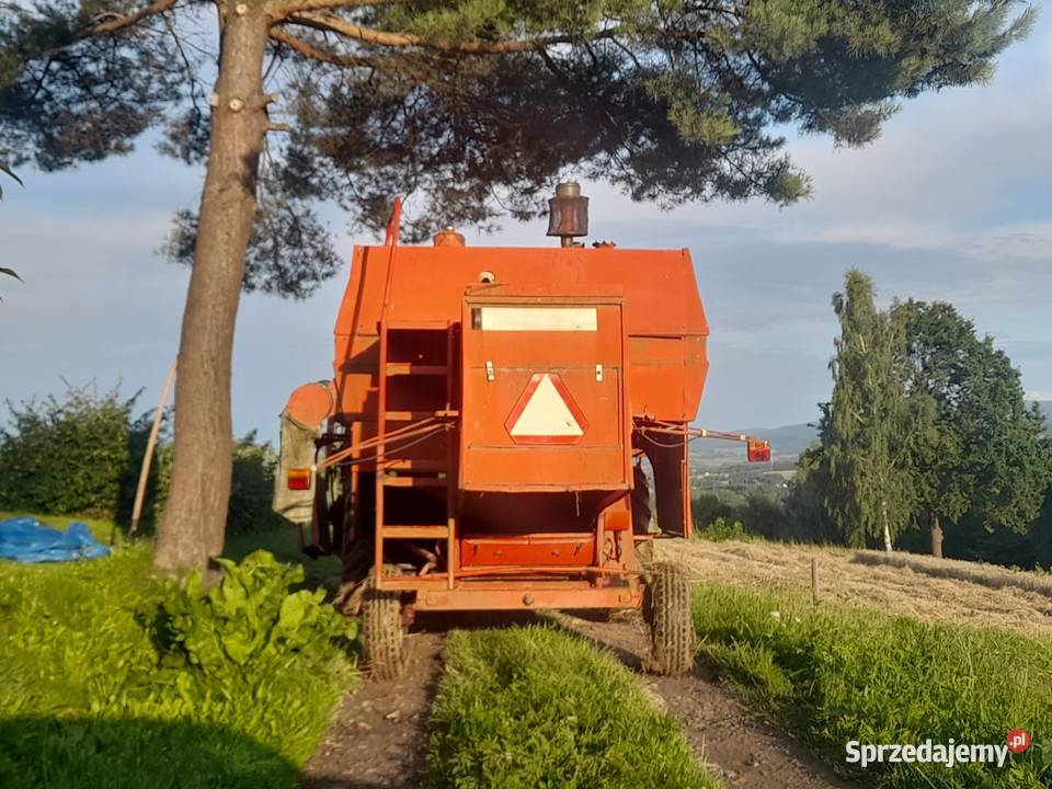 Kombajn Massey Ferguson 240
