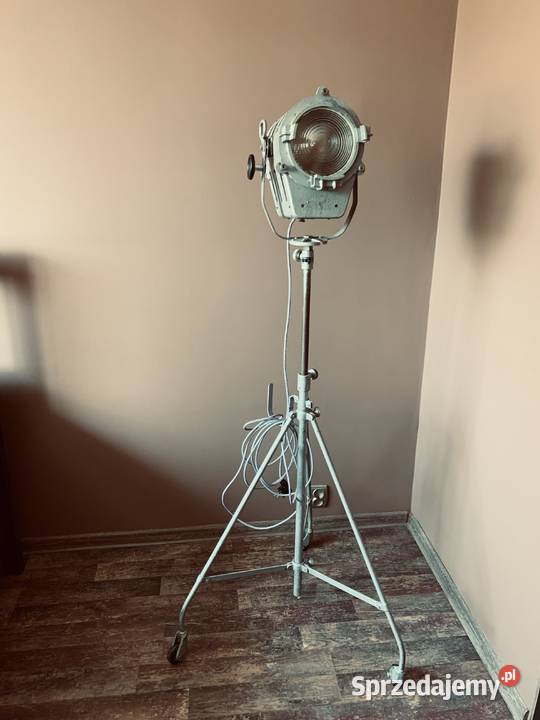 Lampa filmowa zabytek PRL Vintage loft 1963r Poznań