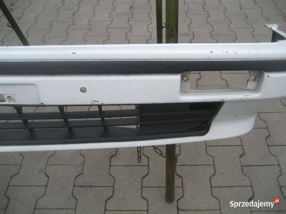 nissan bluebird blubird kombi 8389r zderzak Rakoniewice sprzedam