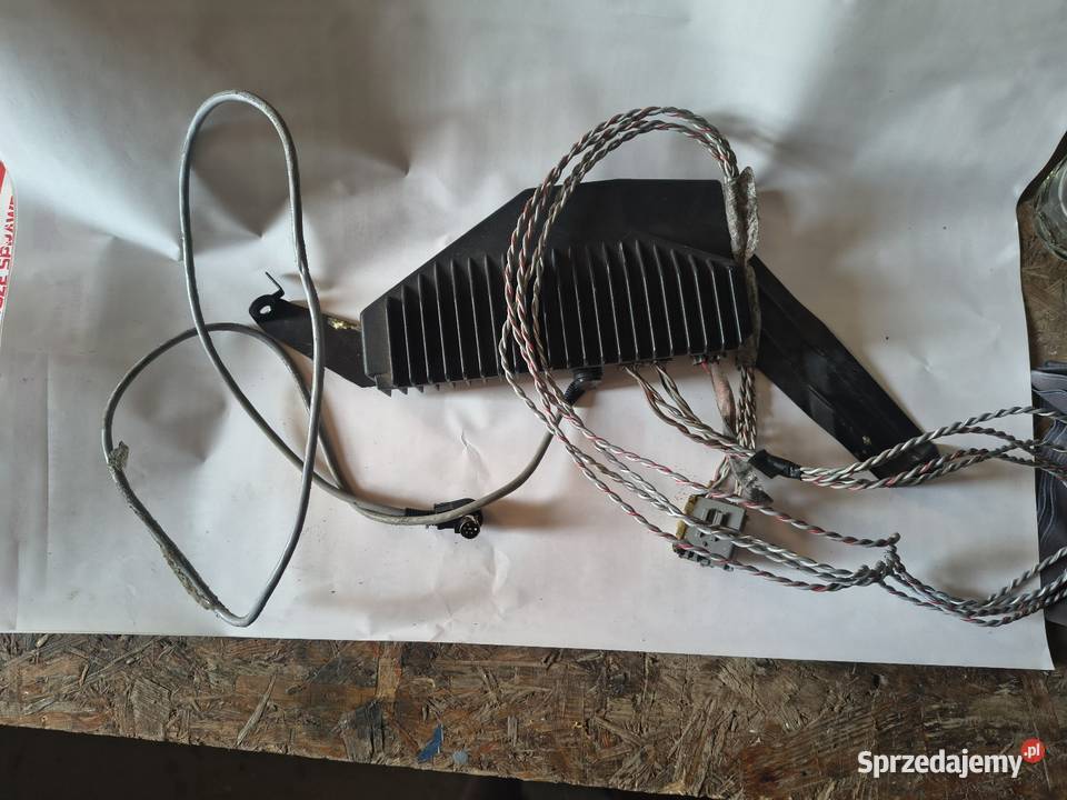 Radio i wzmacniacz Volvo S60 Łajski