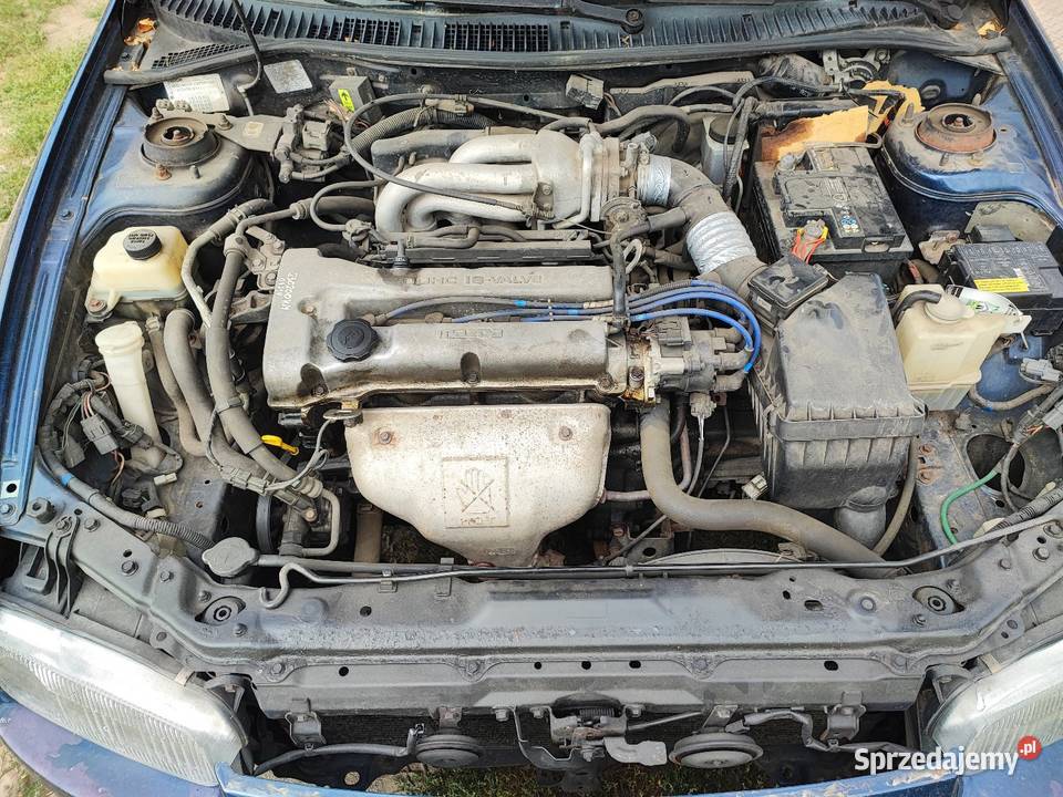 Mazda 323F 15