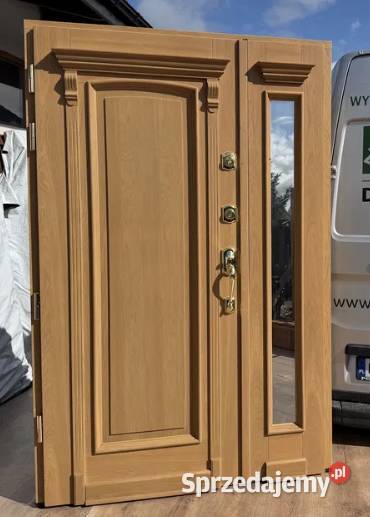 DRZWI DOSTĘPNE RĘKI 141x215 KLAMKA SCHLAGE Morąg