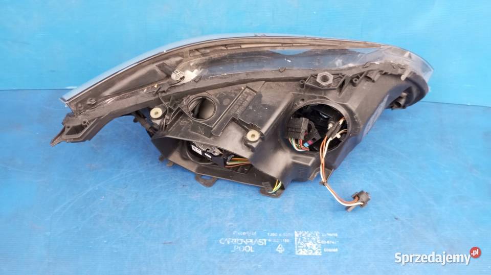 LAMPA LEWY PRZÓD EUROPA XENON DYNAMIC SKRĘTNY