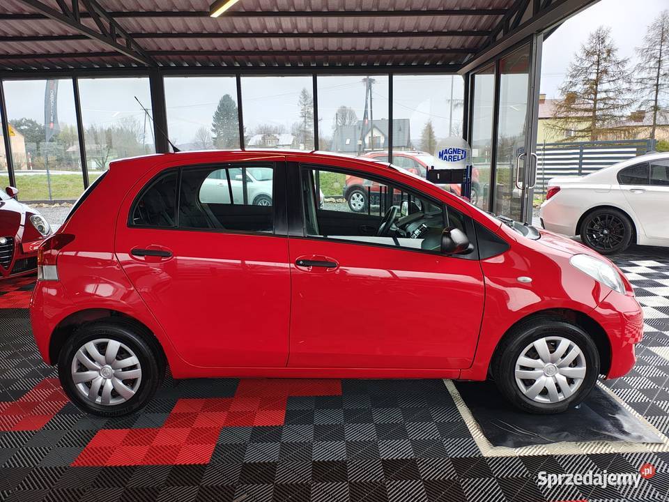Toyota Yaris 10 Benzyna Piękny kolor Zadbany Yaris podkarpackie Zarszyn