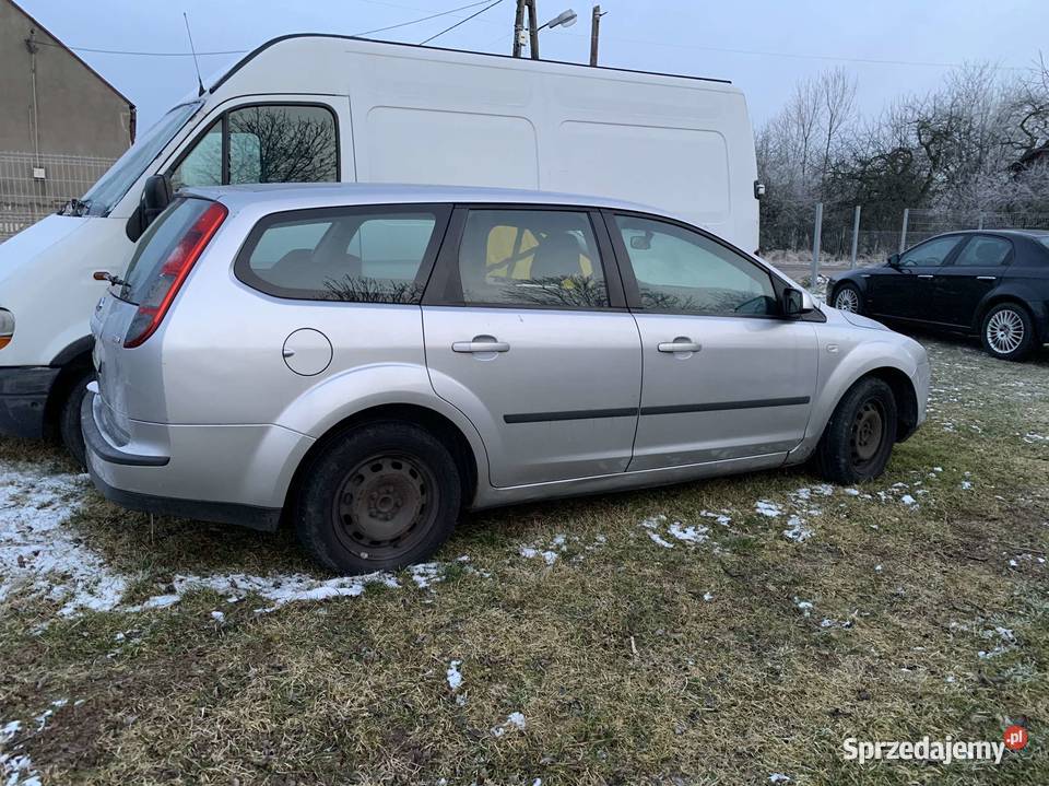 Ford focus 16 uszkodzony jeździ do negocjajci Poręba Górna