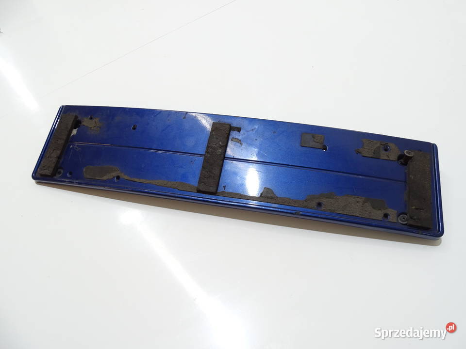 LISTWA POD TABLICĘ REJESTRACYJNĄ BMW E92 M