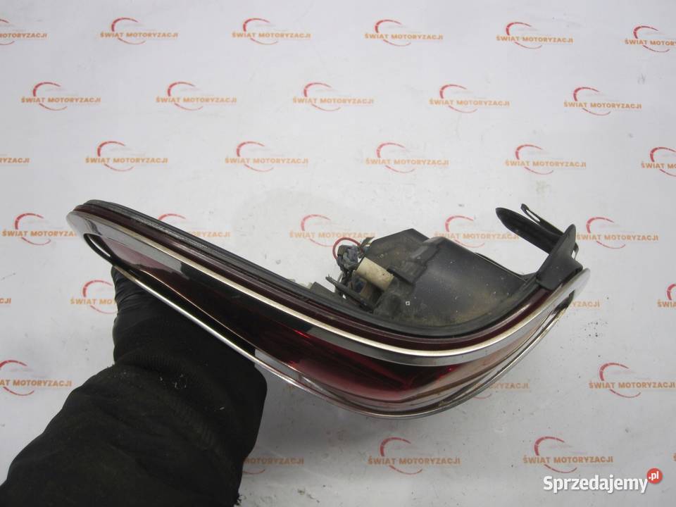 MITSUBISHI L200 07r Lampa lewy tył tylna