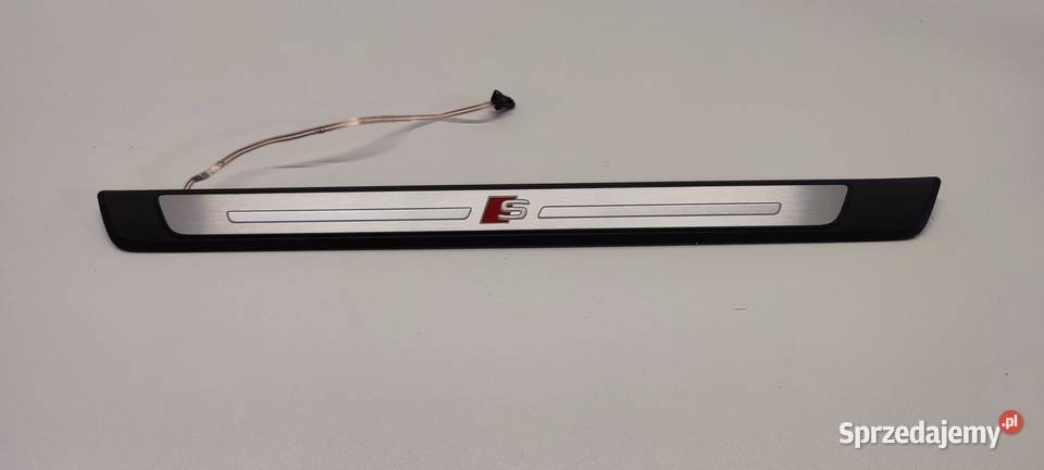 AUDI A4 B9 NAKŁADKA LISTWA PROGOWA LEWA
