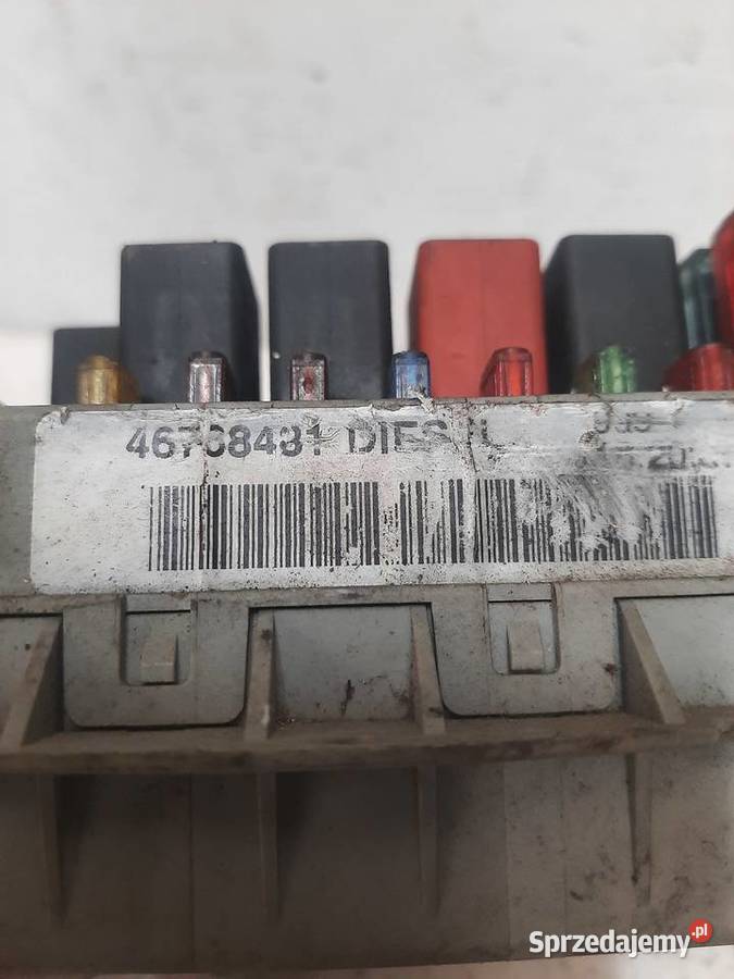 Fiat Punto II 2 19 JTD skrzynka bezpieczników Układ elektryczny, zapłon Ksawerów