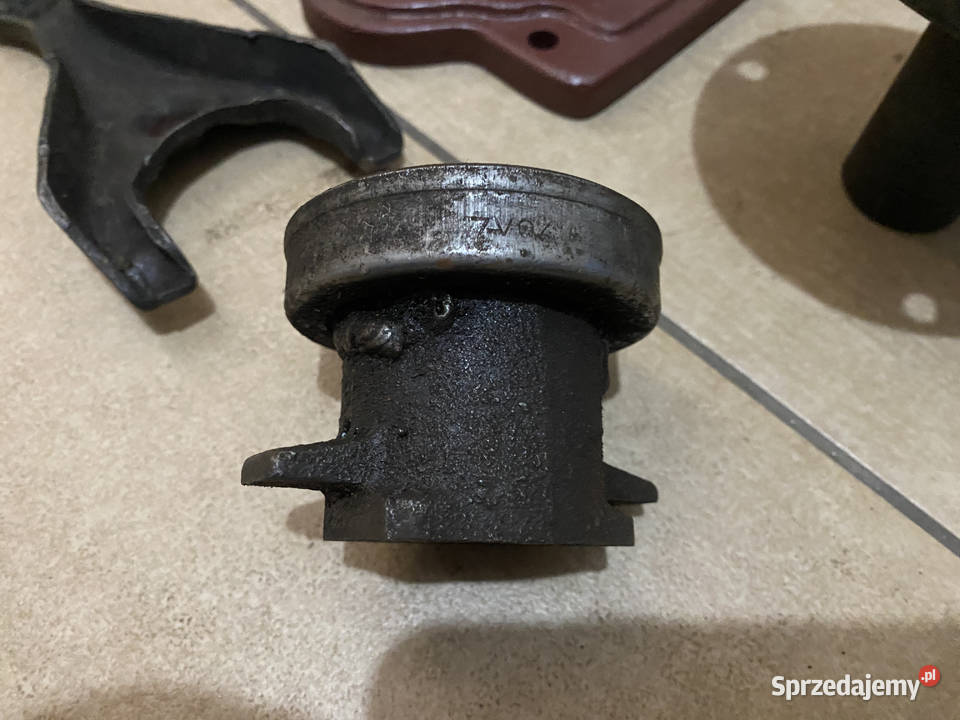 Willys MB Ford GPW pokrywka skrzyni biegów T 84 Skrzynie biegów manualne Kluczbork sprzedam