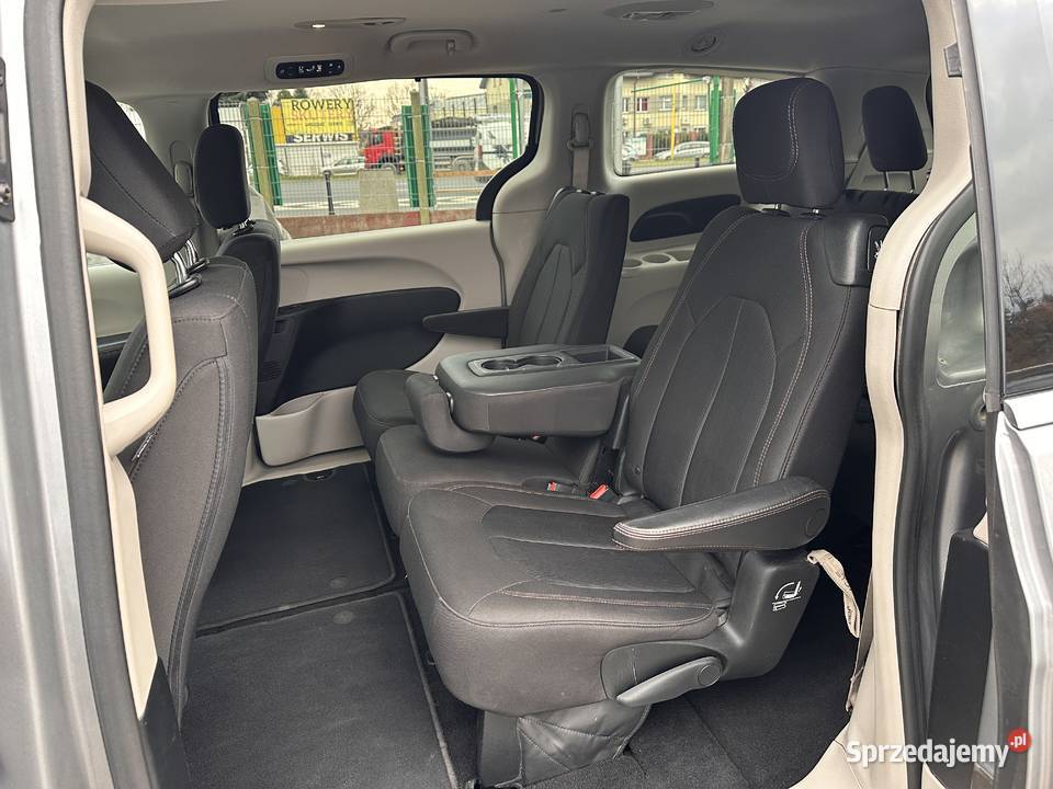 Chrysler Pacifica 36t8 miejscFV 23Zamiana autoalarm Motoryzacja Warszawa