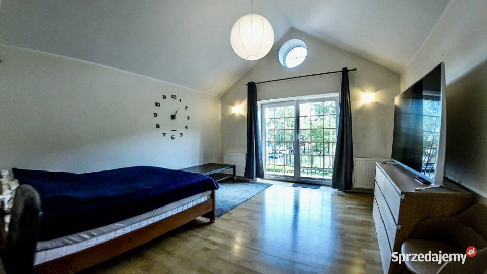 Stylowy dom z dużą działką w Redzie Reda