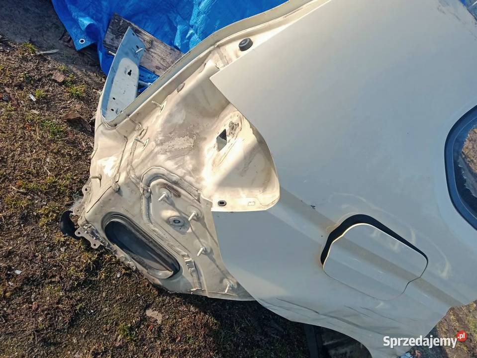 ĆWIARTKA BŁOTNIK PRAWY TYŁ VW TOURAN III 5TA osobowe Rakoniewice