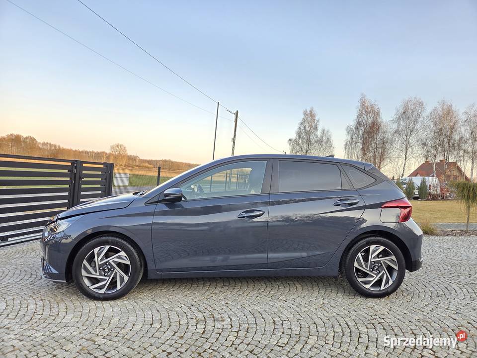HYUNDAI I20 LIFT MODERN SalonPL 1WŁ 2024 10T 100 łódzkie Sieradz