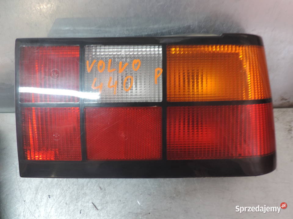 LAMPA PRAWY TYŁ VOLVO 440 Nowy Sącz