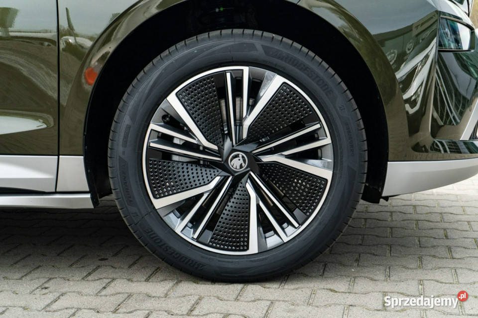 koda Enyaq Enyaq 85 82 kWh 285 światła przeciwmgielne Škoda łódzkie Łódź