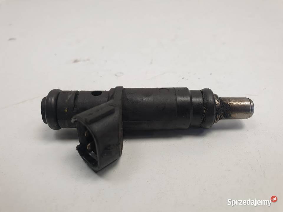 VW Passat B5 FL 20 B WTRYSKIWACZ 4262C01774 Wtryskiwacze Części samochodowe Janów