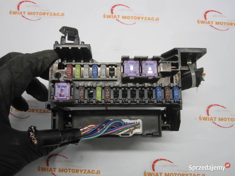 MAZDA 6 III GJ 22 D 16r skrzynka bezpieczników osobowe Kielce