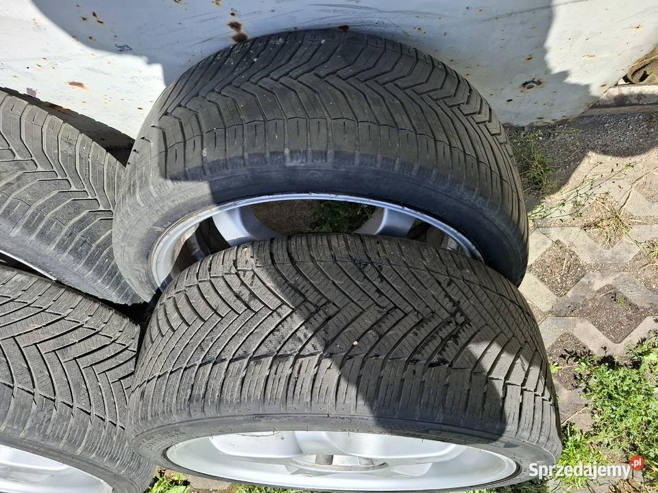 Komplet felg kół 5x1143 18 8J 2254018 KIA MAZDA Chojnów