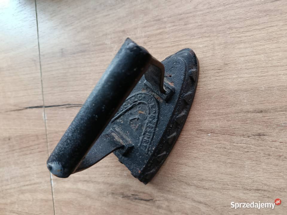 Stare mini żelazko żeliwne prl Choszczno