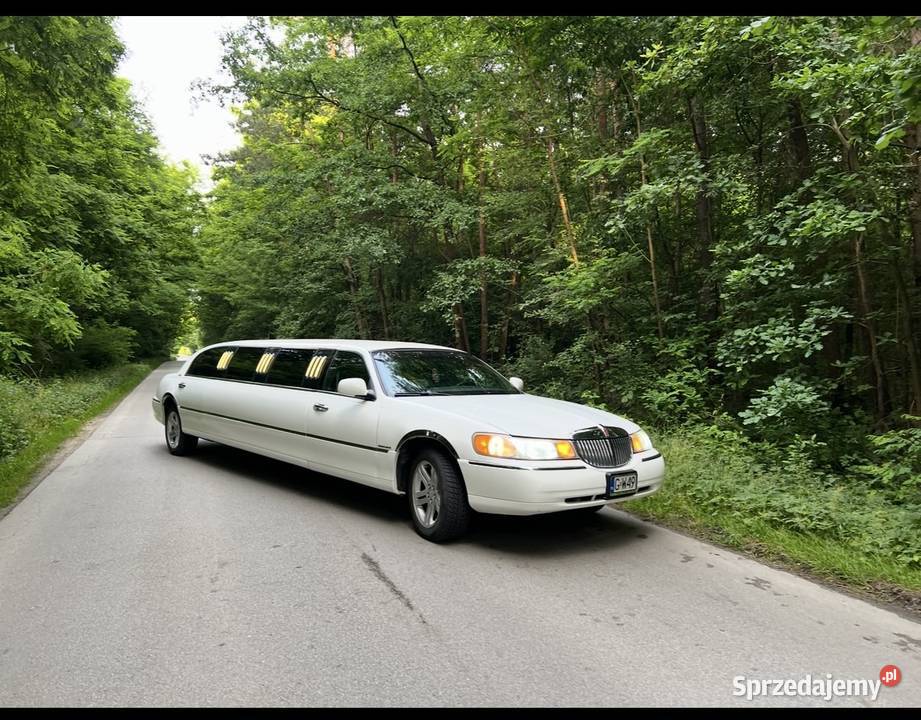Limuzyna Lincoln Town car 85 metra zadbana sprzedam