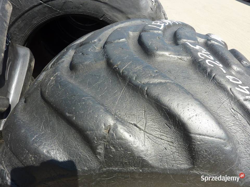 Opona używana leśna 71040225 71040R225 NOKIAN Zaścianki