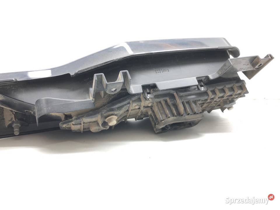 LAMPA PRAWY TYŁ VW CADDY V 2K7945096A Minivan sprzedam