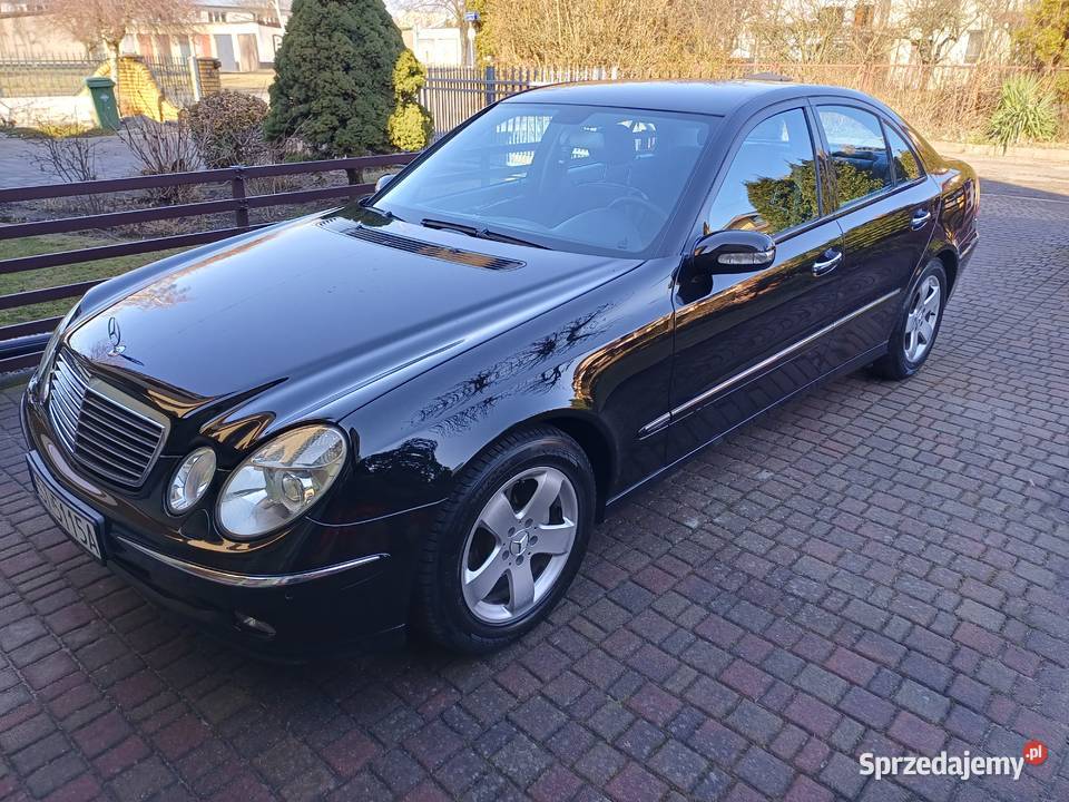 Bezwypadkowy zadbany Mercedes w211 Avantgarde 27 zmieniarka CD Sieradz sprzedam