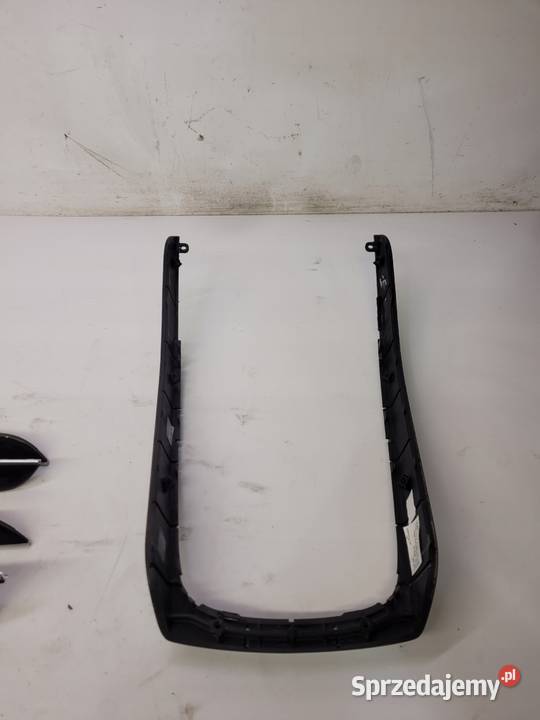 DEKOR TUNELU AUDI A4 B8 A5 8K0863305P BLACK osobowe Przystajń